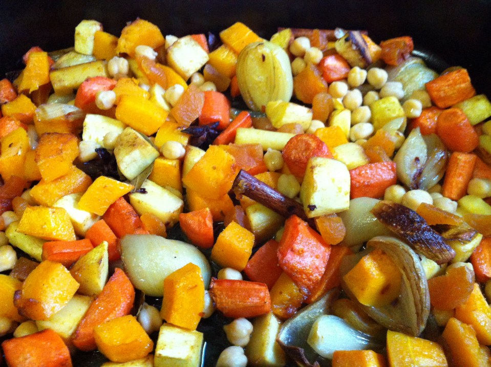 Spiced roasted vegetables and chickpeas